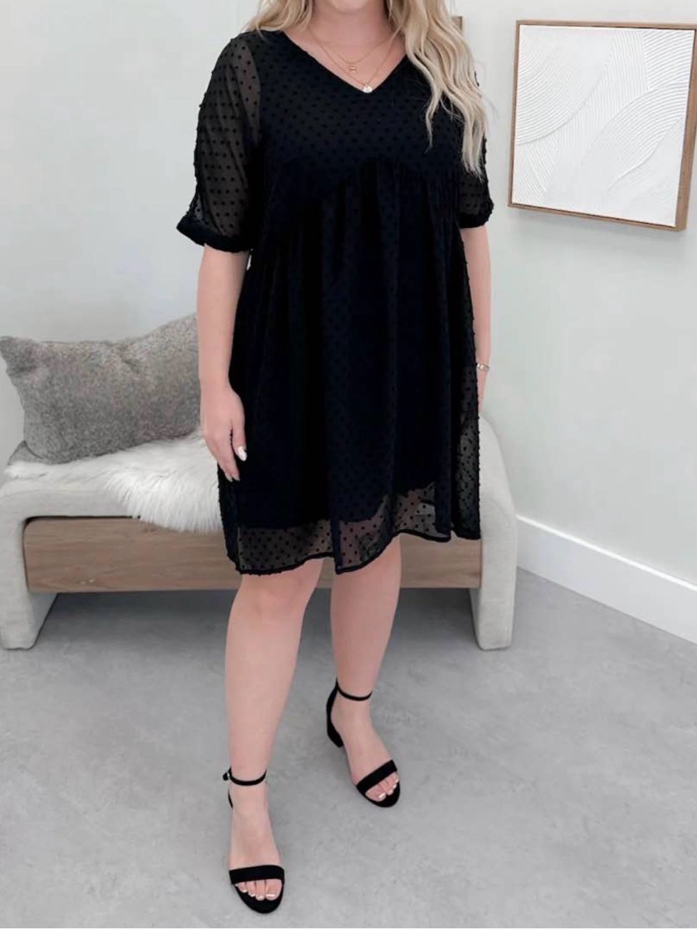 Black Dot V-Neck Short Sleeve Dress
